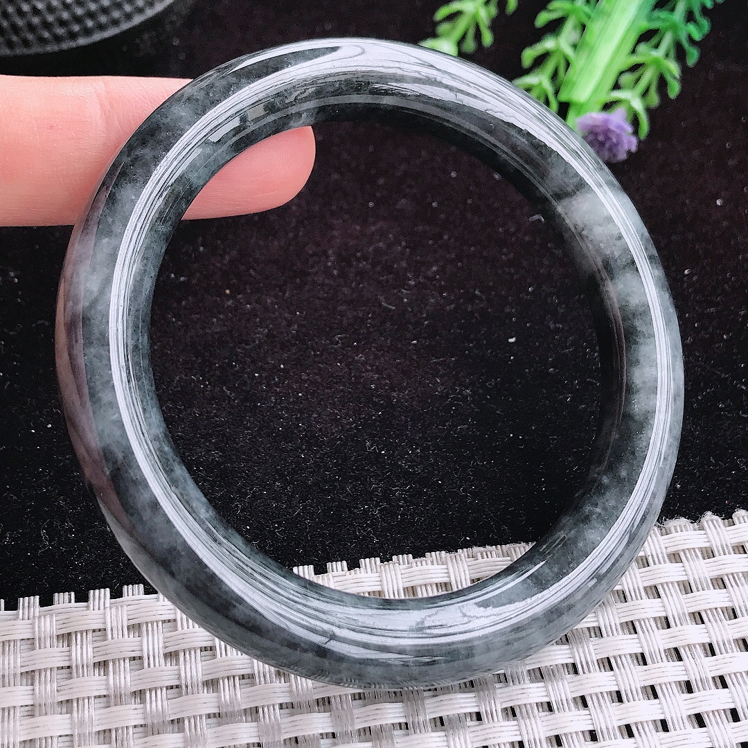自然光57/10/9.9老坑精美温润特色乌鸡种飘花圆条手镯平安镯翡翠玉镯美人镯
