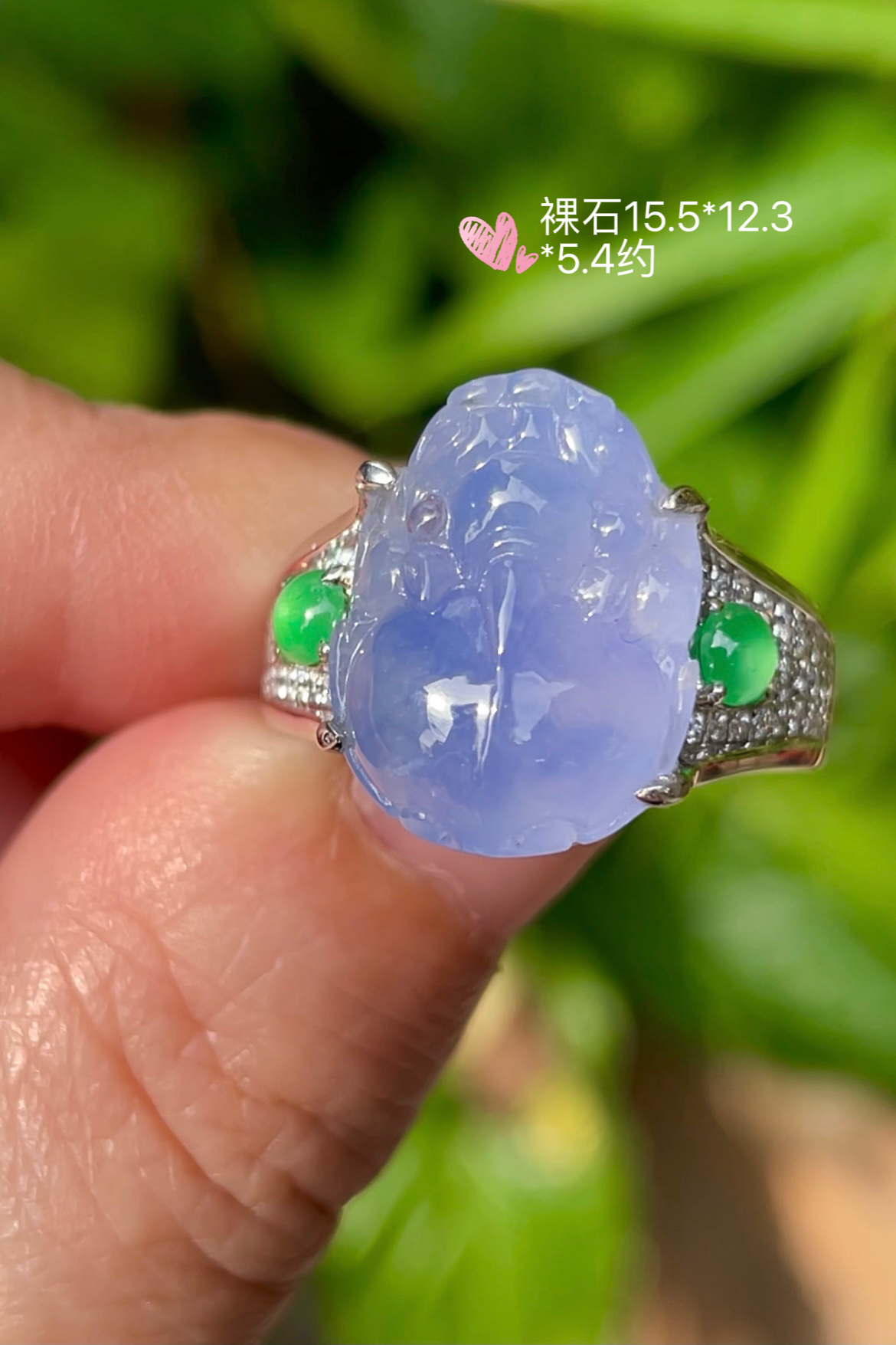 【高冰，貔貅戒指】大件饱满，通透水润，玉质细腻，翠色鲜艳，18k金奢华钻石镶嵌，15.5-12.3-