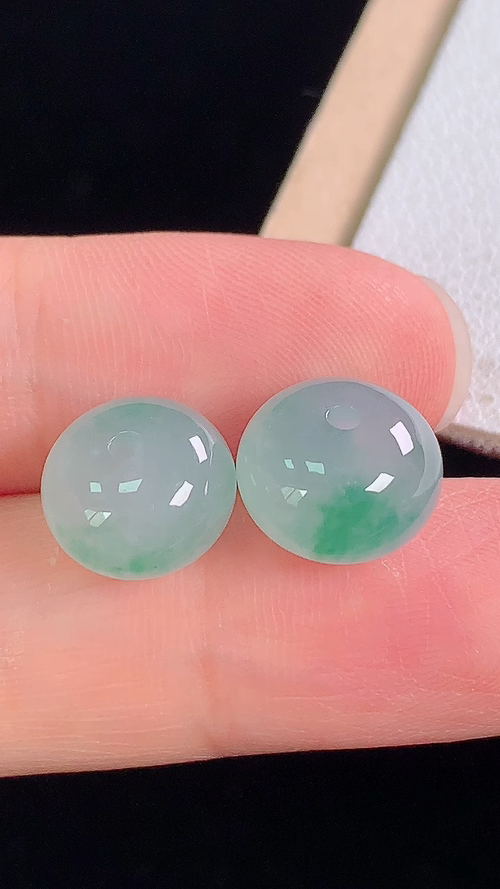 冰飘花路路通/对，无裂，尺寸:10.2-7.1mm