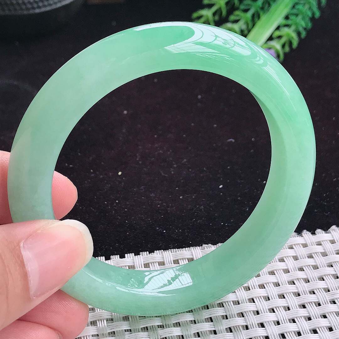自然光56/11.8/9.3老坑冰润满绿甜绿色手镯宽边平安镯翡翠玉镯美人镯