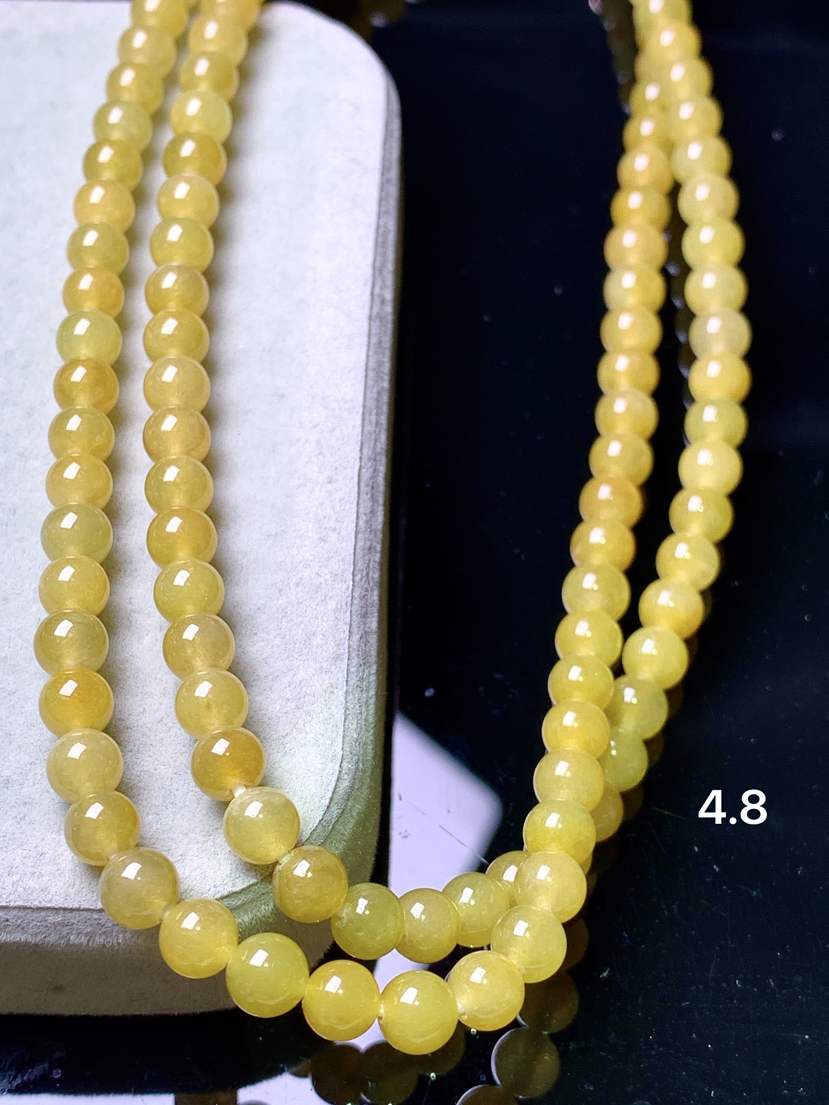 黄翡圆珠项链 玉质细腻 色泽艳丽清新 整体尺寸4.8 w1