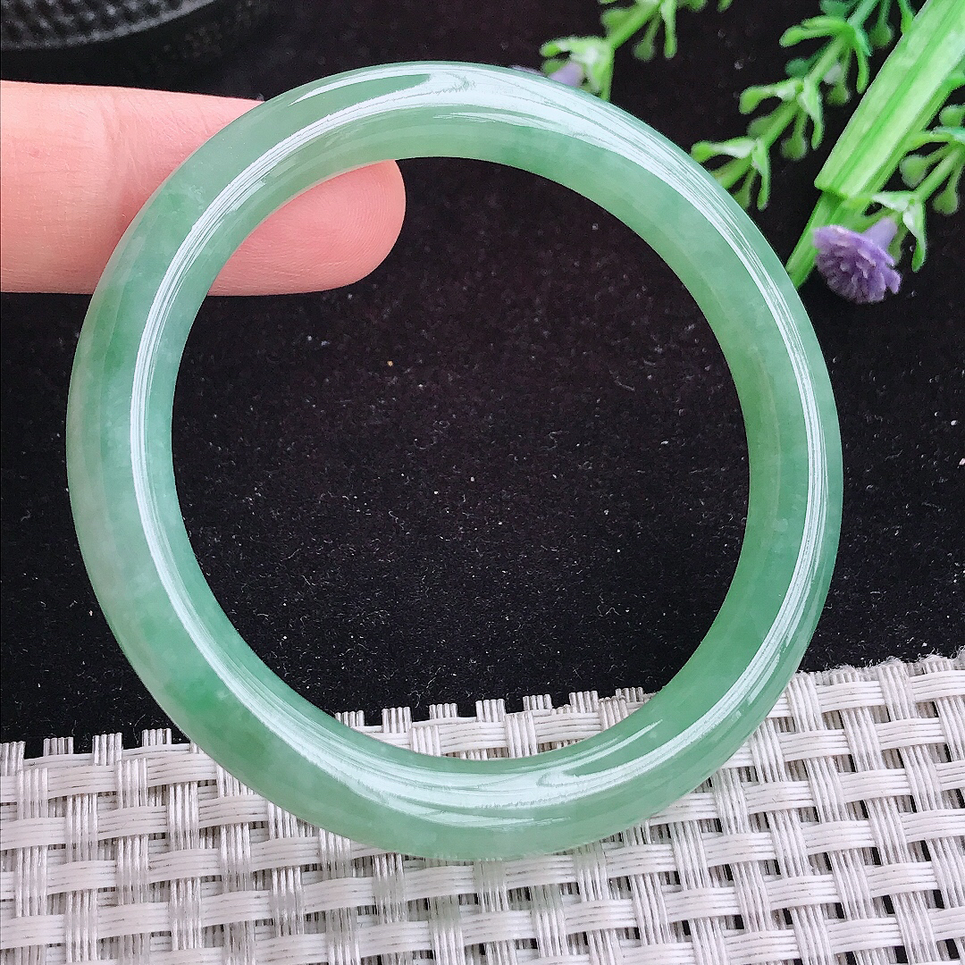 自然光50.5/8.3/8小圈口老坑冰润起胶满绿圆条手镯平安镯翡翠玉镯叮当镯
