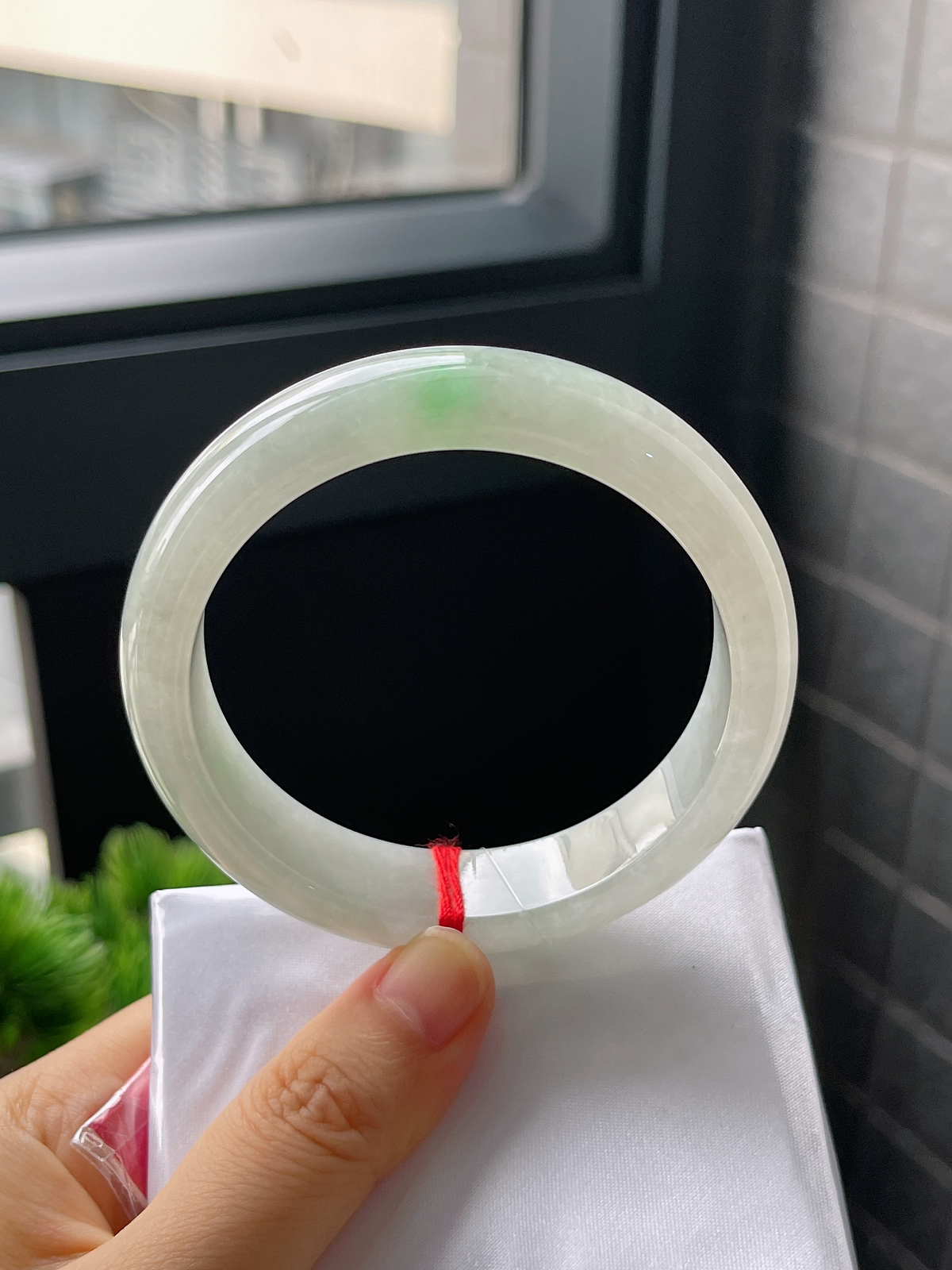 正圈58.2圈口，翡翠糯化种飘花手镯