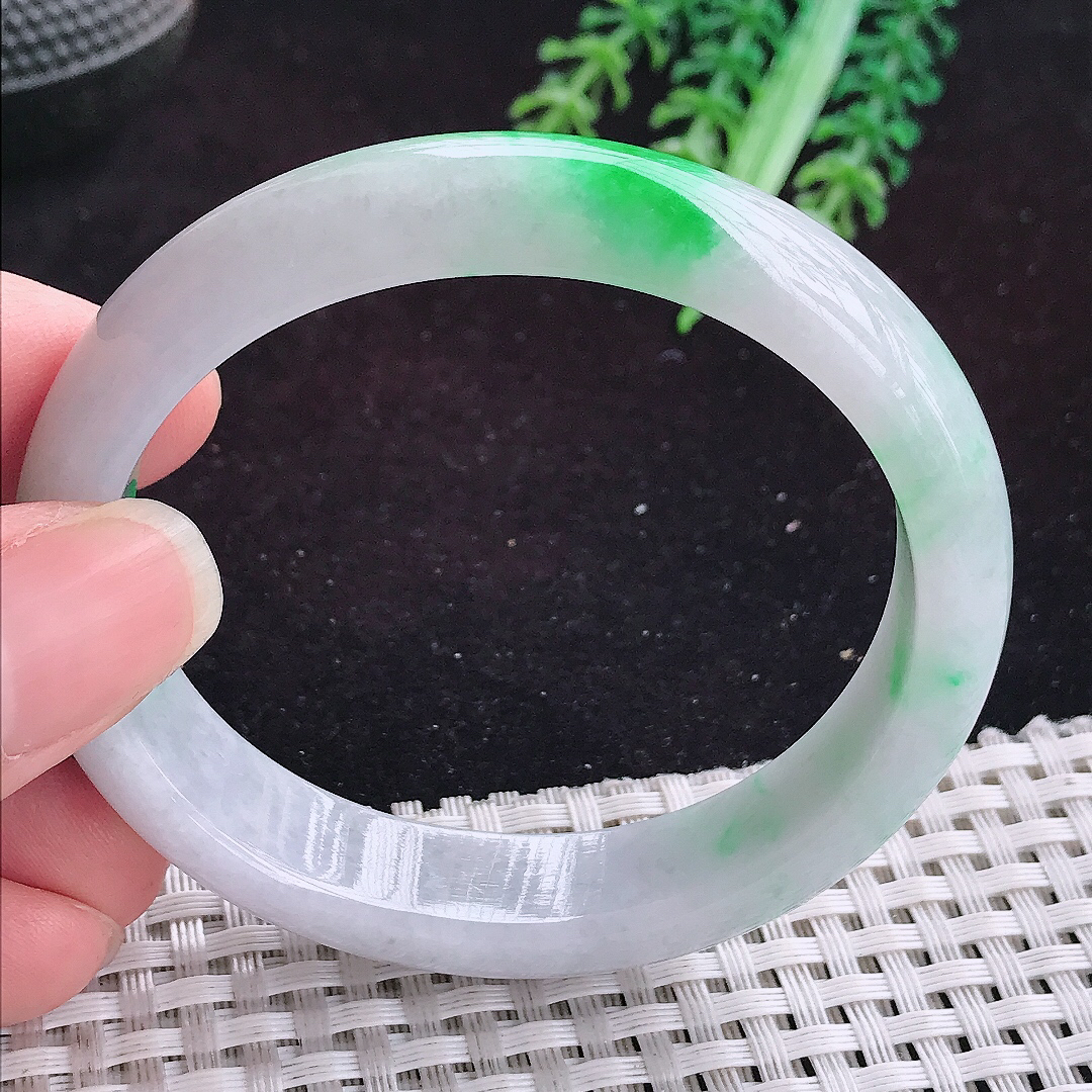 自然光55.5/50.8/13.3/7.3老坑精美温润辣阳绿贵妃手镯平安镯翡翠玉镯美人镯