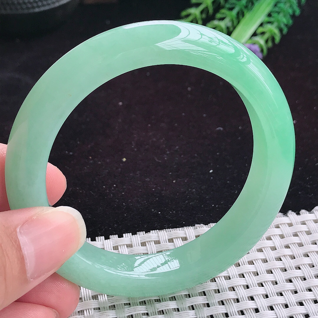 自然光56/11.8/9.3老坑冰润满绿甜绿色手镯宽边平安镯翡翠玉镯美人镯