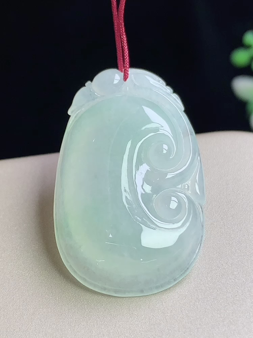 冰种如意，无裂，尺寸30.5-18.9-5.1mm，L10xqa8