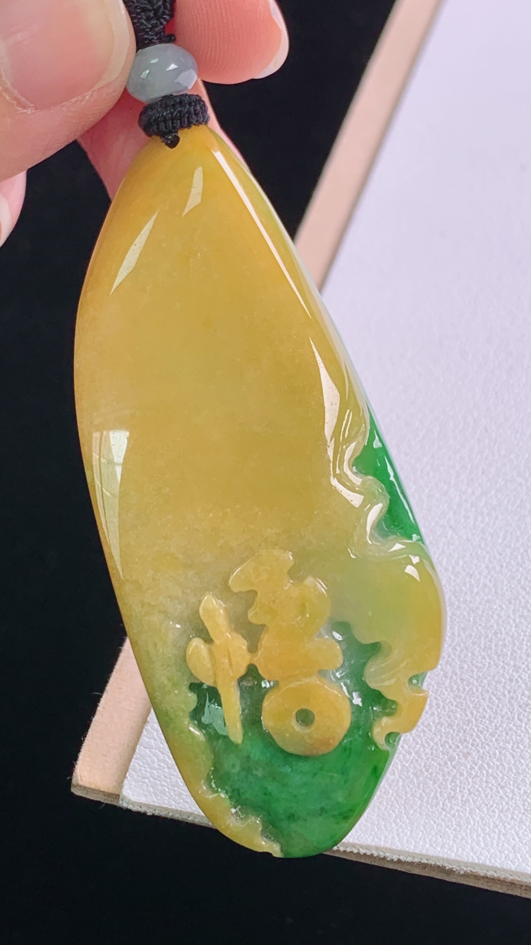 三彩悟道，色彩丰富，底子细腻，无裂，尺寸:66.5-28.2-11.8mm