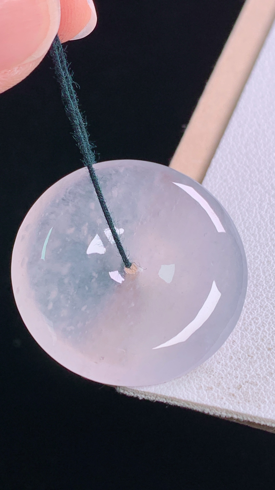 ️高冰平安扣 种水，晶莹剔透，无裂 尺寸:28.7-5.1mm