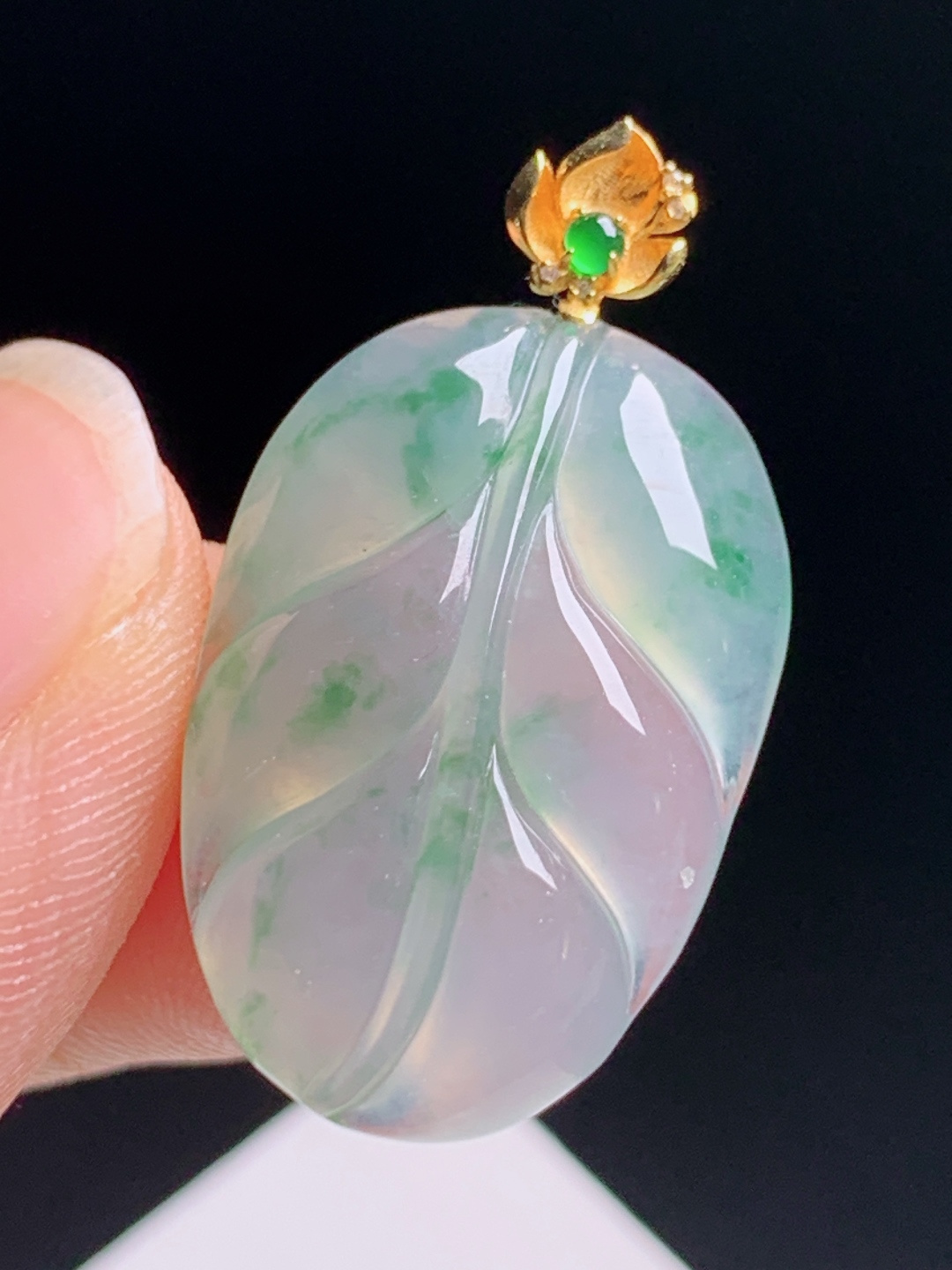 冰种飘花树叶吊坠，冰润通透飘花灵动，18K金镶阳绿顶珠寓意金枝玉叶 裸石24.6-14.7-5.5 整体31 530608