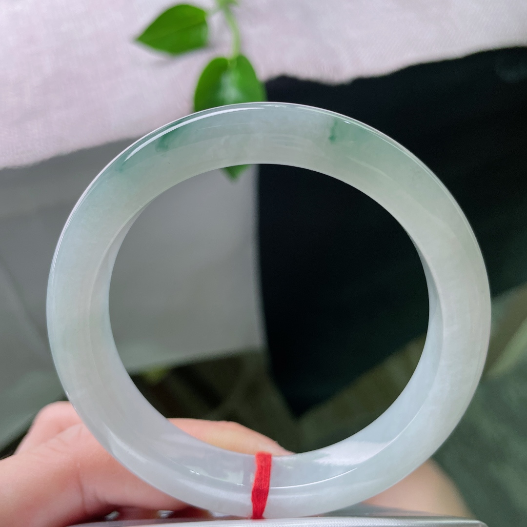 56/11.3/8.7飘花正圈，料子细腻干净，小清新，不失经典大气，种老，无裂。ss50393a