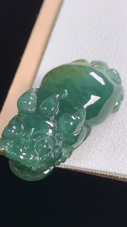️冰蓝黄貔貅，无裂，尺寸:33.5-17.8-11.7mm