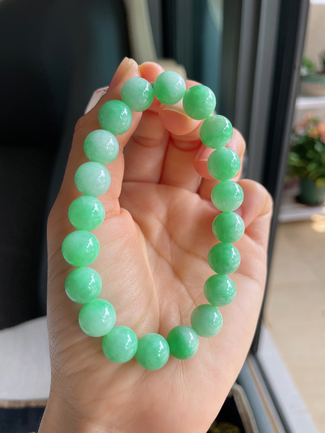 ️，天然翡翠A货，满绿手串，尺寸：9.8mm。【编3910】