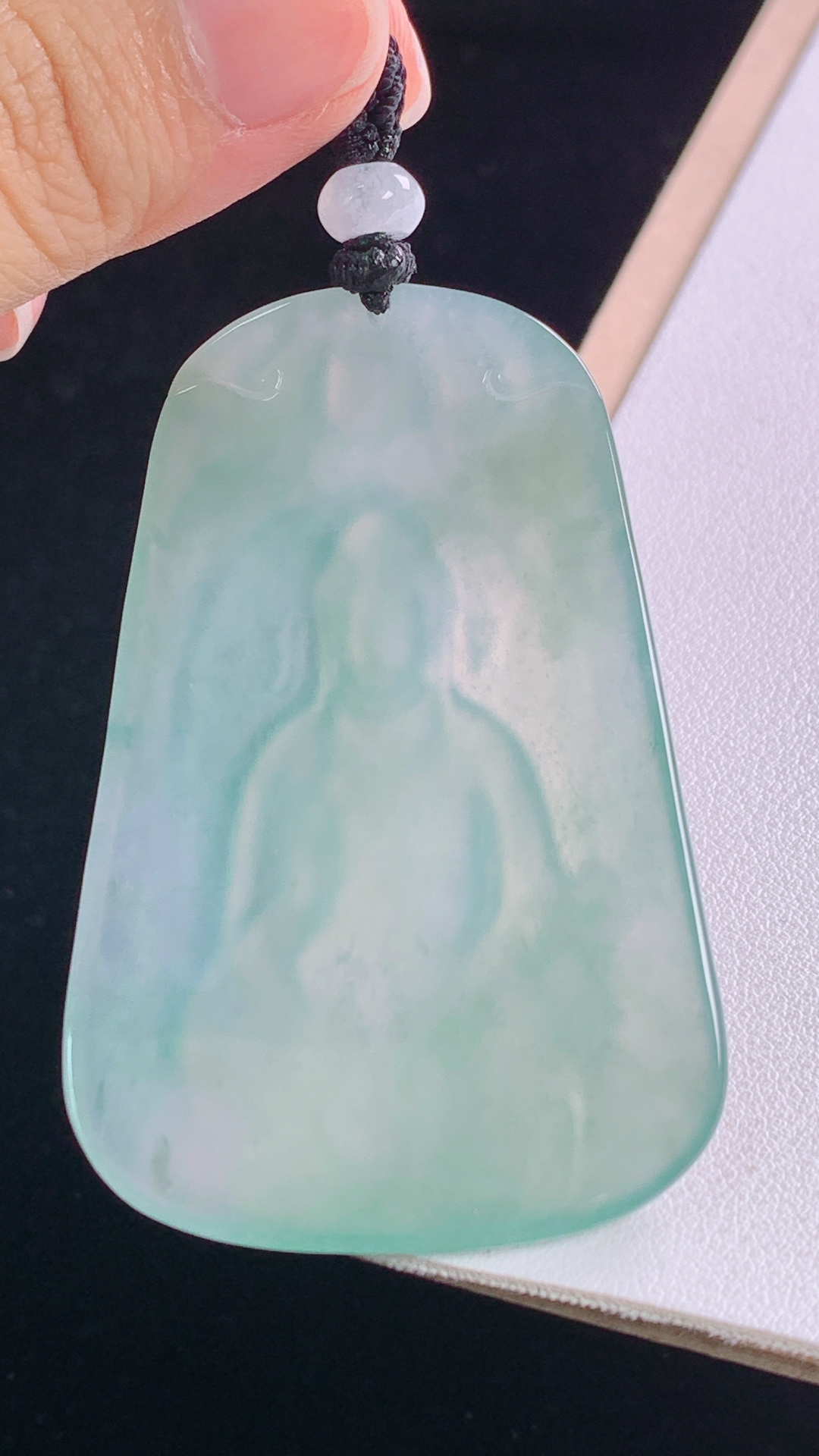 ️冰飘花观音花色灵动，胶感十足，无裂，尺寸:61.7-41.1-5.7mm 7