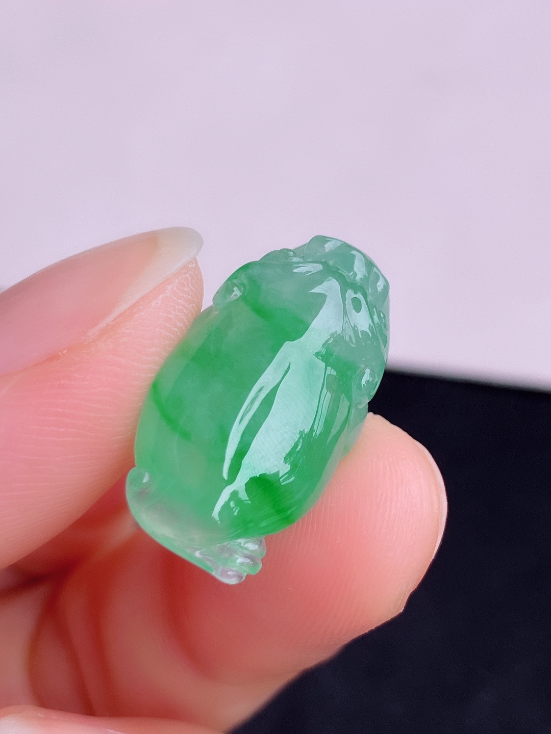 翠绿金蟾，色美清爽，尺寸21.6/12.6/9.8/自然光实拍