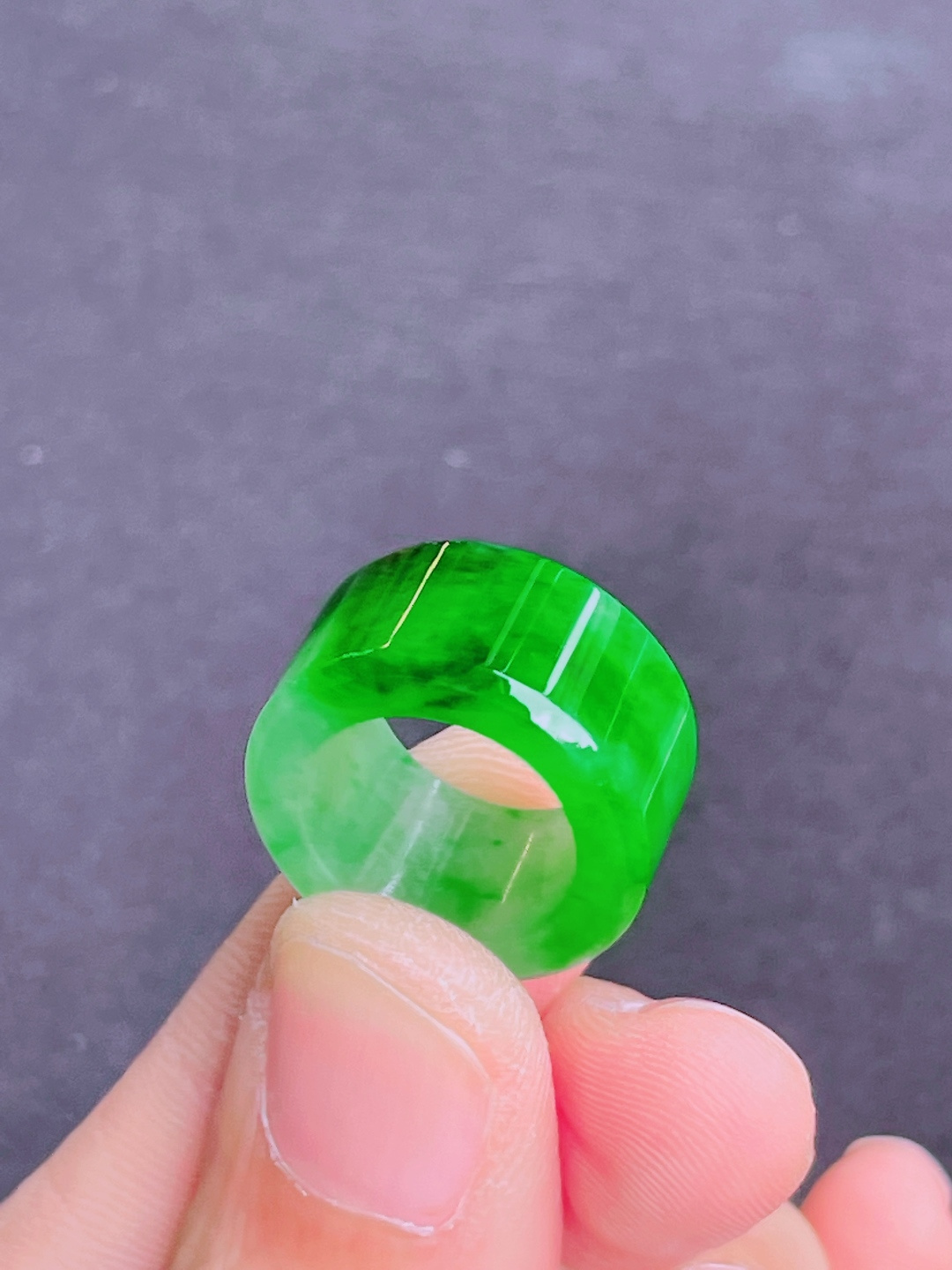 ️高冰绿戒圈，晶莹剔透，新颖时尚，无裂，11-3.5