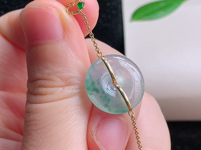 ️ 18K金伴钻平安扣手链，尺寸16.2-3.6mm，包A附证书