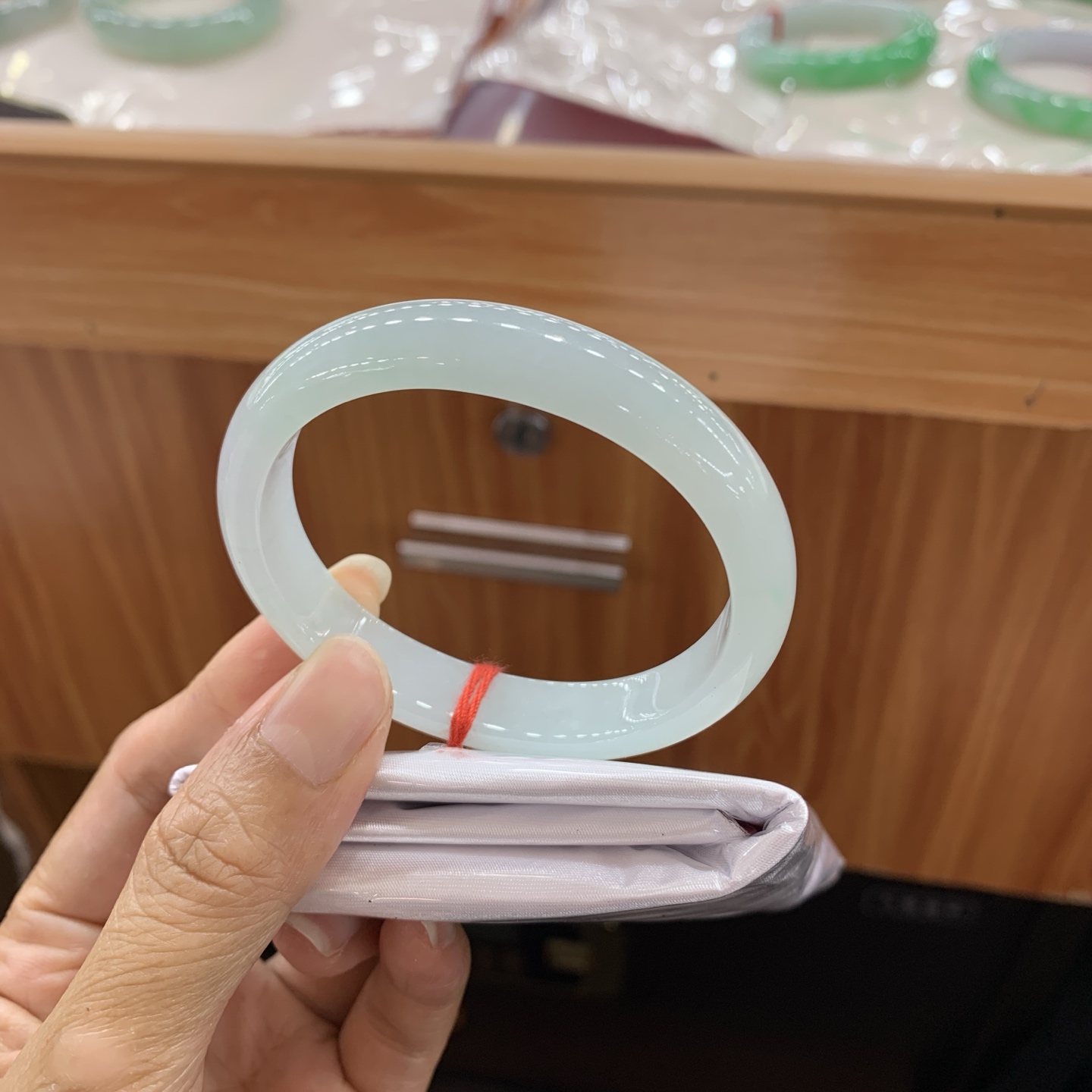 060901MMJ 冰底色贵妃翡翠手镯 54.3-48-11.2-6.9