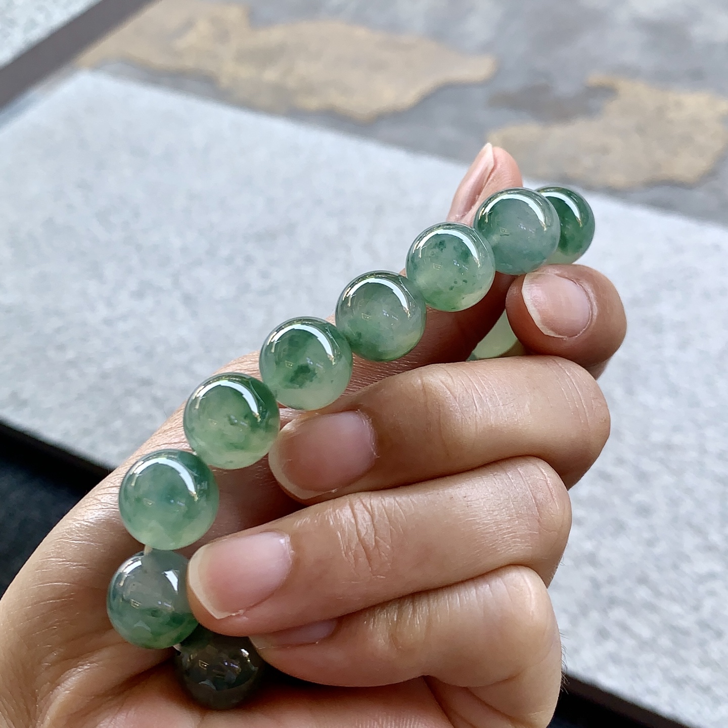 ️ 很有意境的一条飘花珠串 尺寸10.8/7.8 共18颗