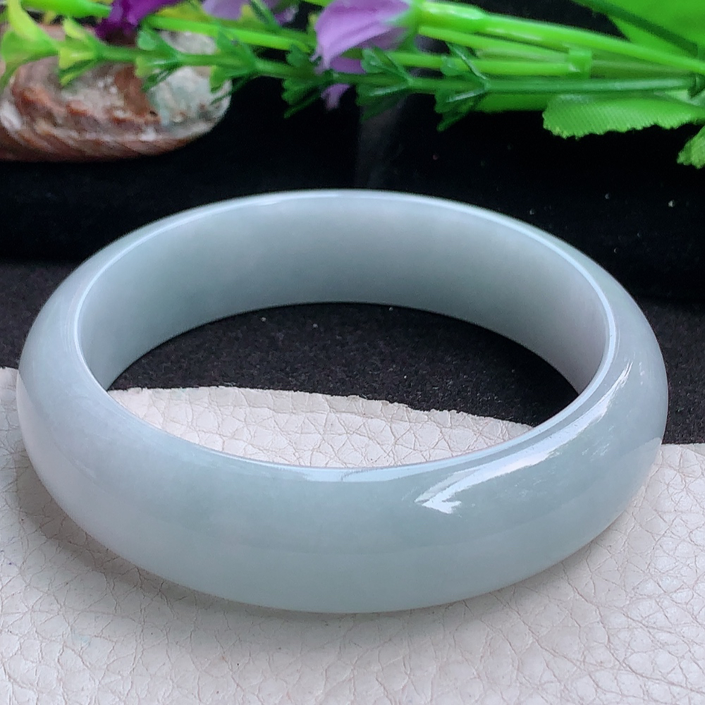 js实拍59*16*7.7轮胎镯 缅甸翡翠a货玉手镯 淡紫底胶感起圈玉手环