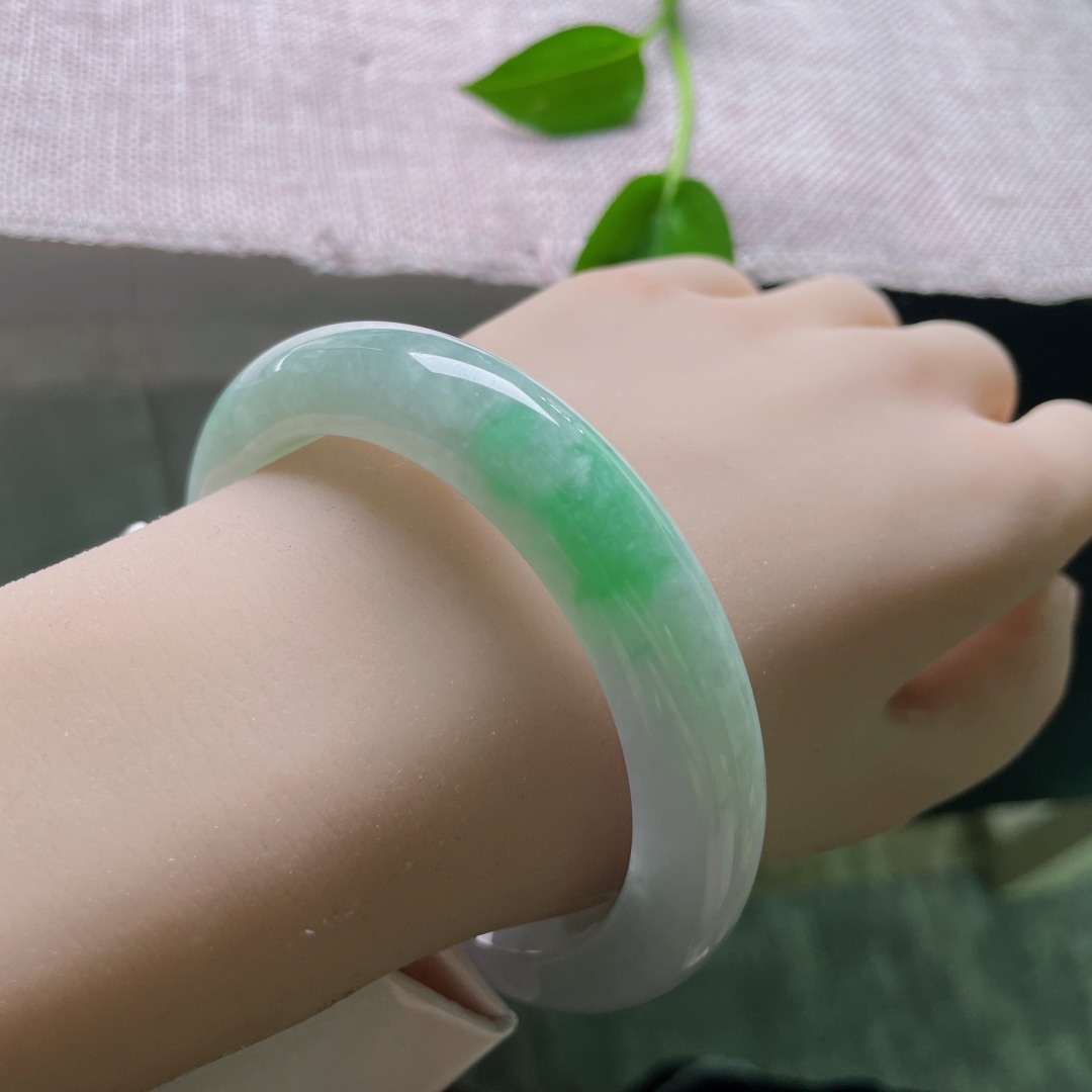 飘绿正圈，水润，俏丽若三春之桃，雍容华贵，种老，棉线，ss51488a