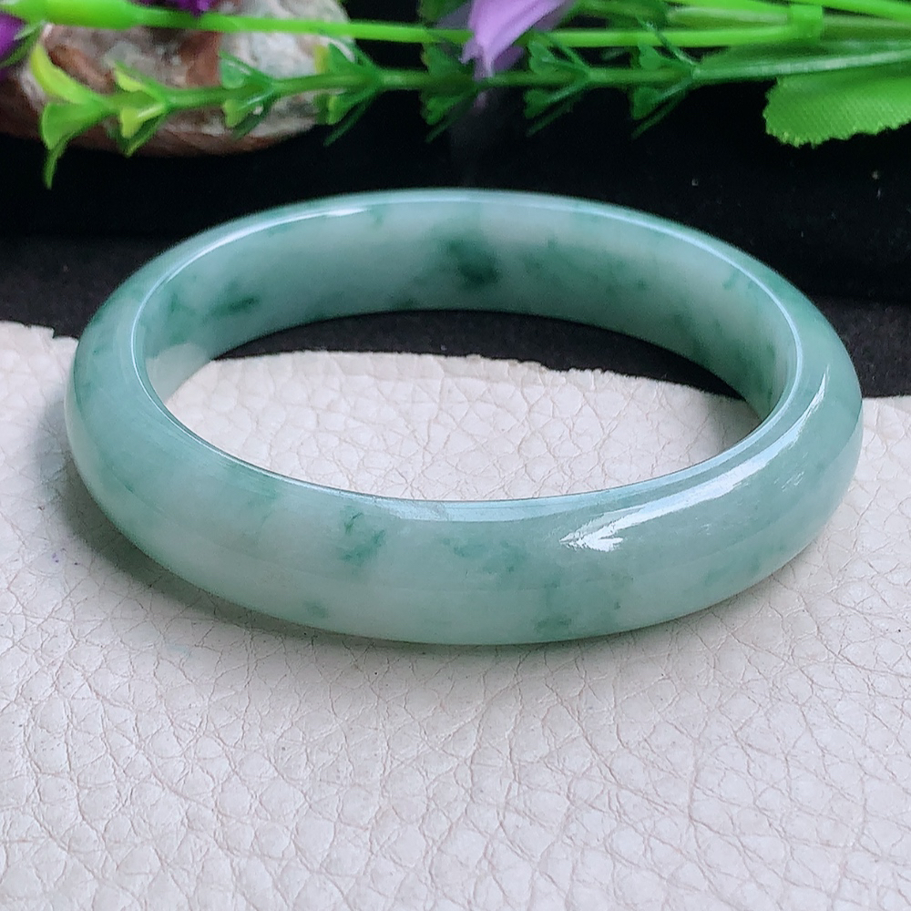 xh实拍56.6*50*12.3*7.5贵妃镯 缅甸翡翠a货玉手镯 飘花胶感蛋形玉手环