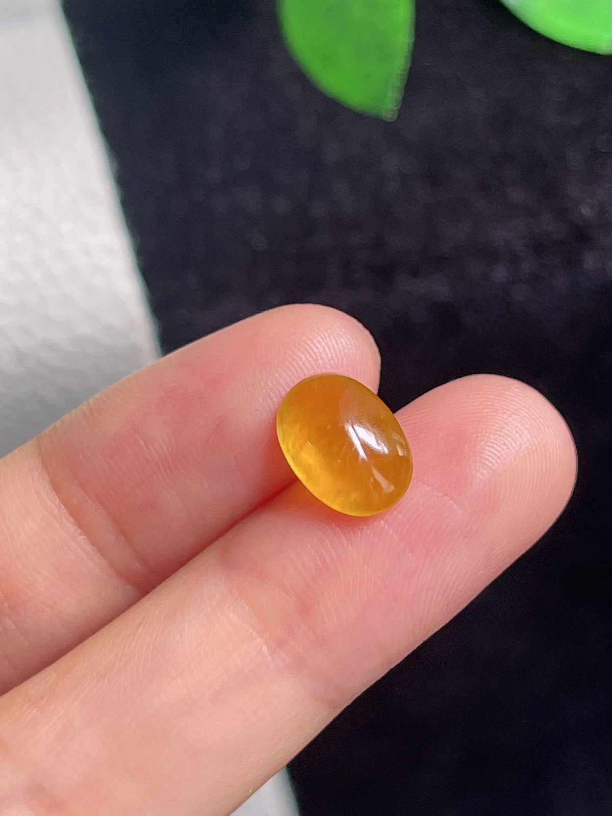 翡翠冰黄蛋面