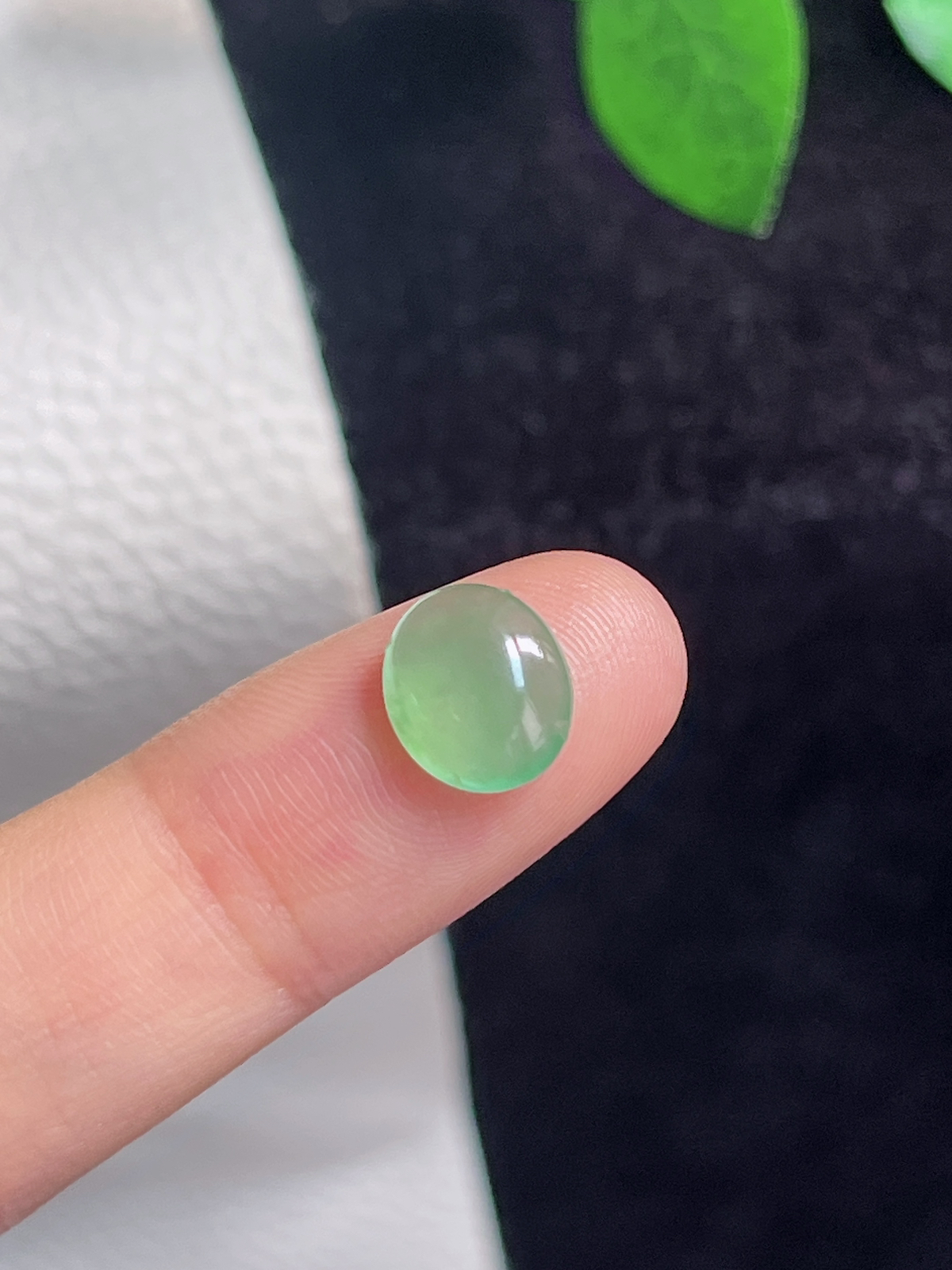 翡翠冰种浅绿色戒面