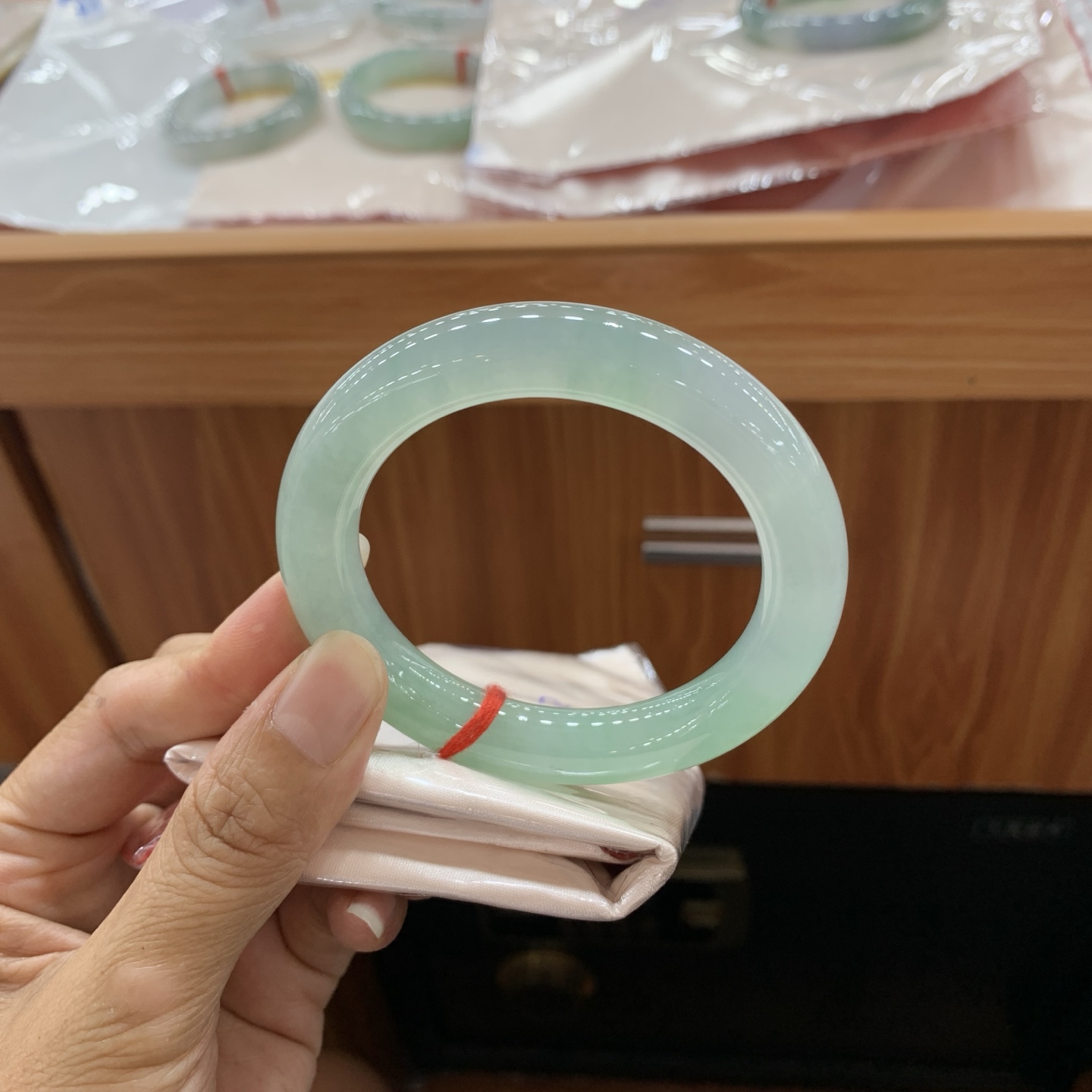 冰绿圆条翡翠手镯 55.5-11.3-10.8
