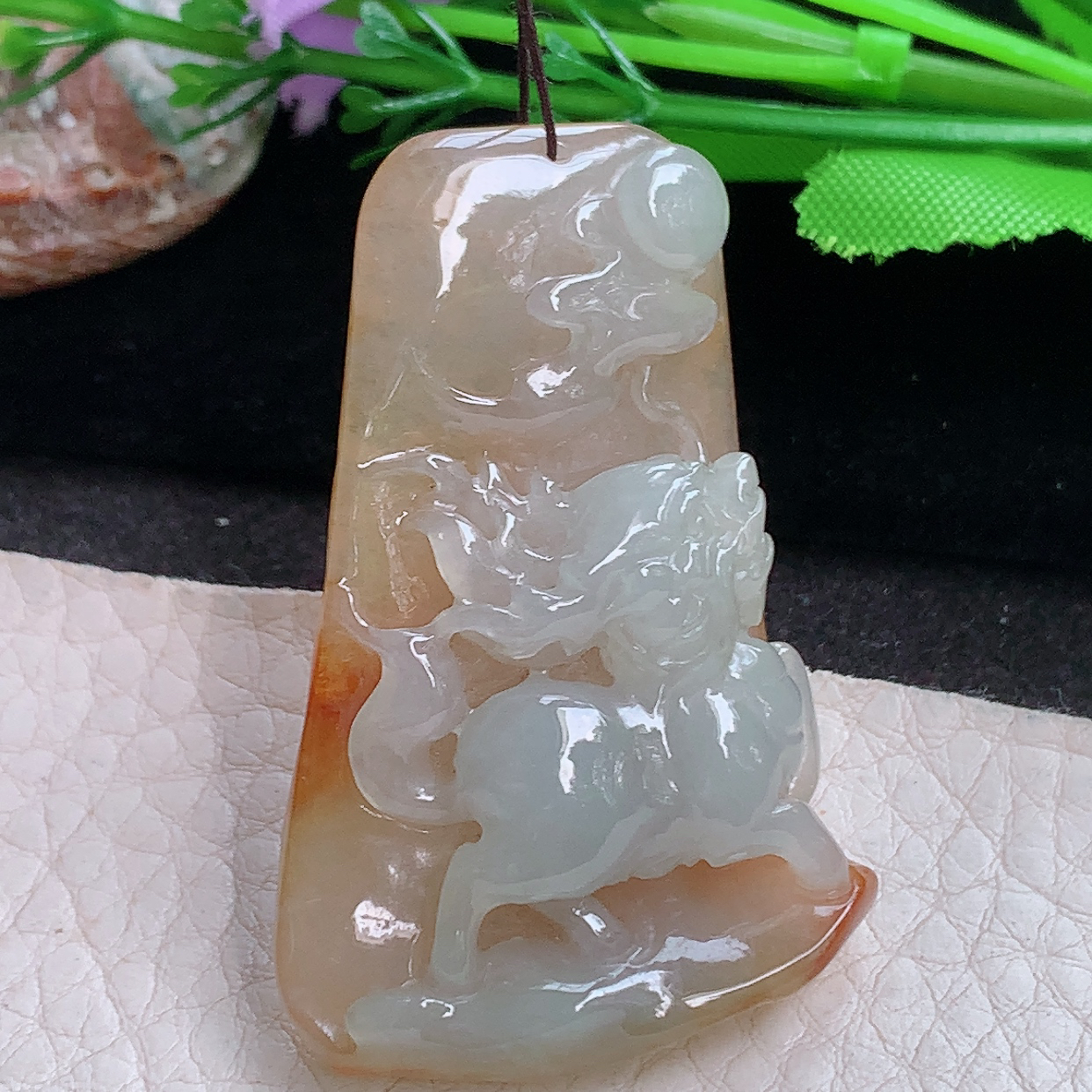 hx实拍49*30.5*10.6缅甸翡翠冰透黄翡精雕招财貔貅吊坠