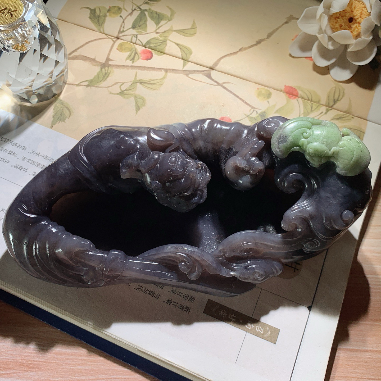 和田玉青海翠烟紫钟馗砚台摆件！尺寸150/75/39重483.8克，玉质细腻油润 脂粉好，品质好！l