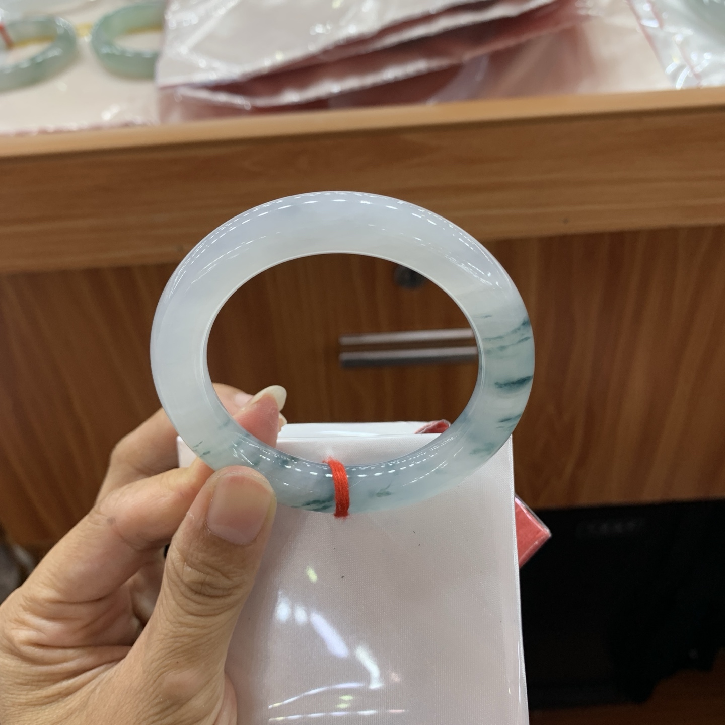 飘花圆条翡翠手镯 52.8-10.5-10.2