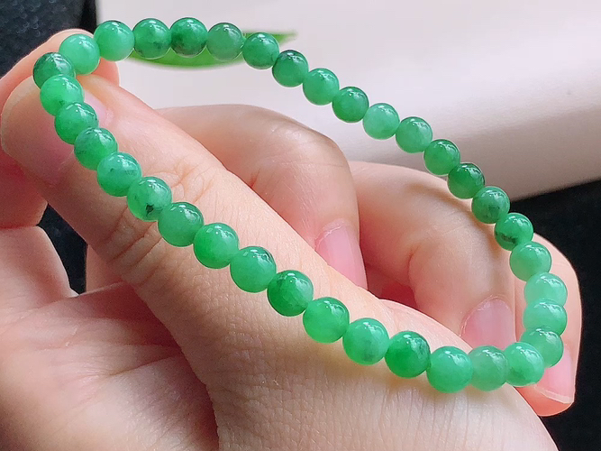 ️ 满绿手串，尺寸取一5.3mm，包A附证书