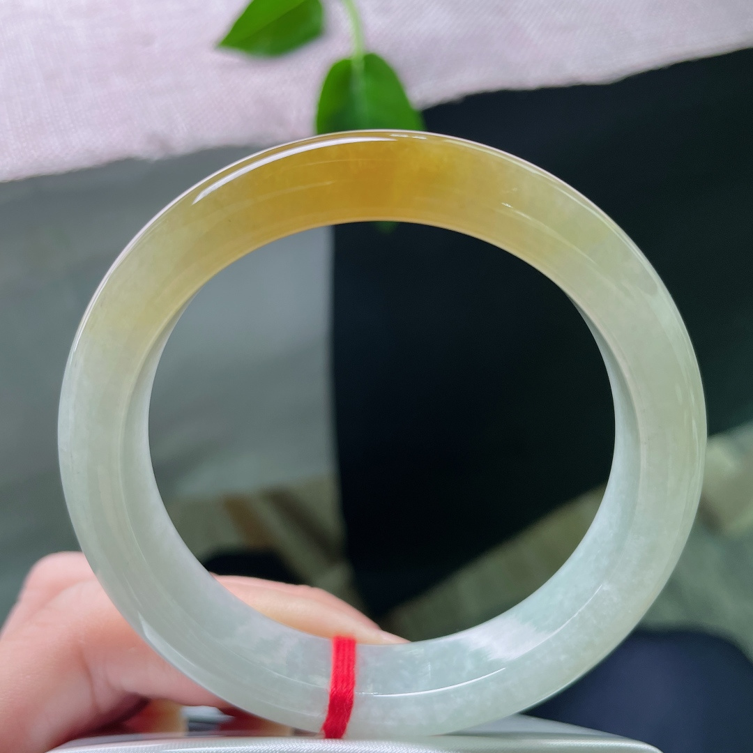 57/12.4/8.6黄翡正圈，日落归山海，山海藏深意。种老，水头好，晶体纹，ss54617a