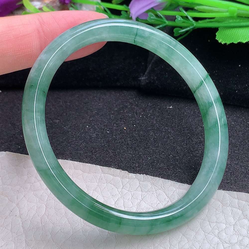 xh实拍55.5*50*8.2*7贵妃镯 缅甸翡翠a货玉手镯 冰飘花蛋形圆条玉手环