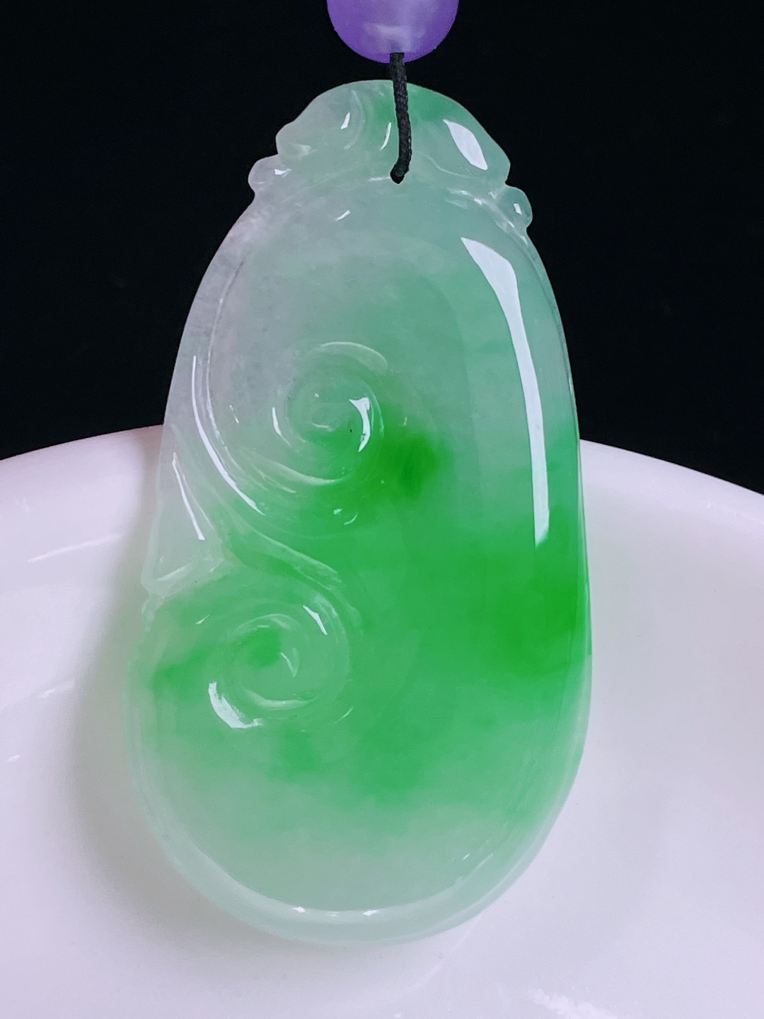 ️飘绿如意，老种起光，细底通透，尺寸：43.4/23.8/5.6mm0612