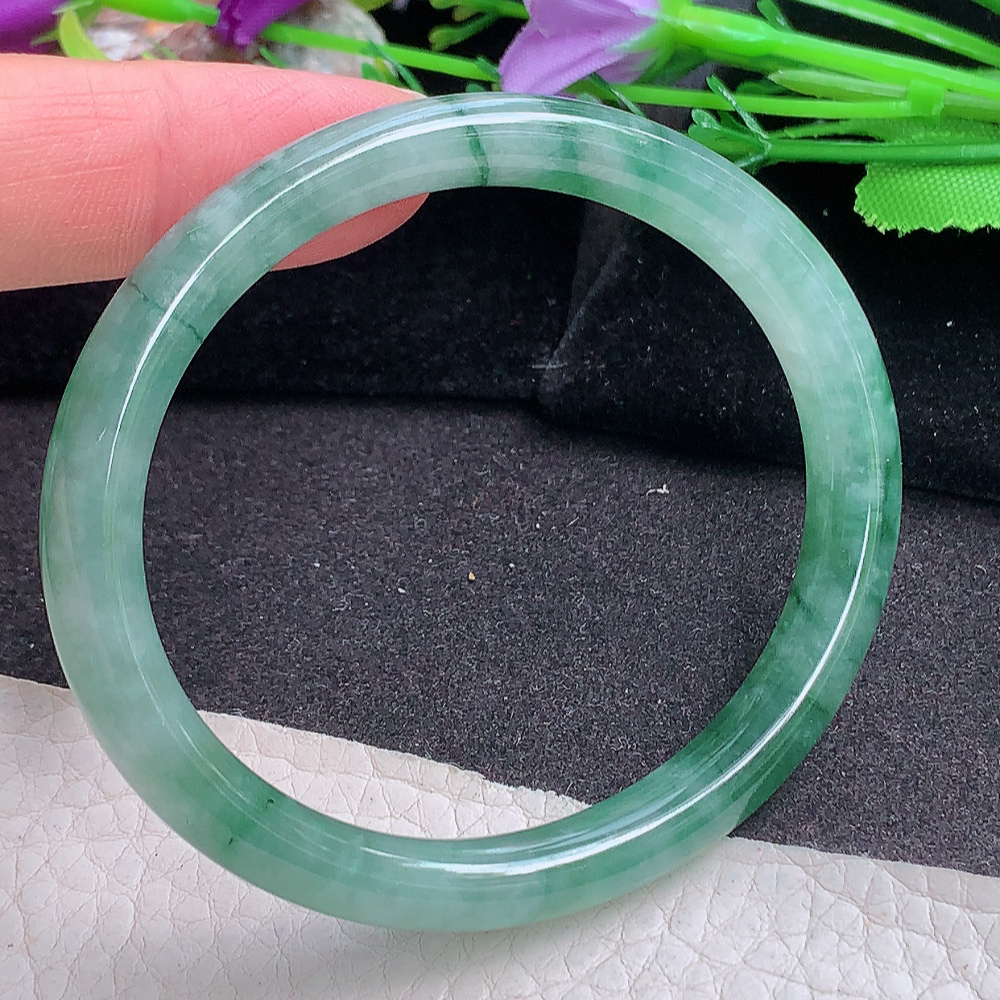 xh实拍55.5*50*8.2*7贵妃镯 缅甸翡翠a货玉手镯 冰飘花蛋形圆条玉手环