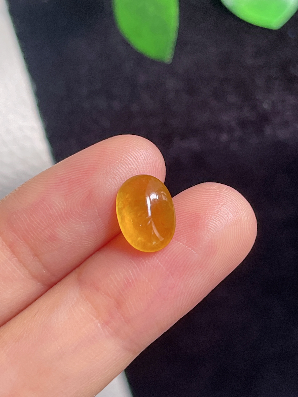 翡翠冰黄蛋面