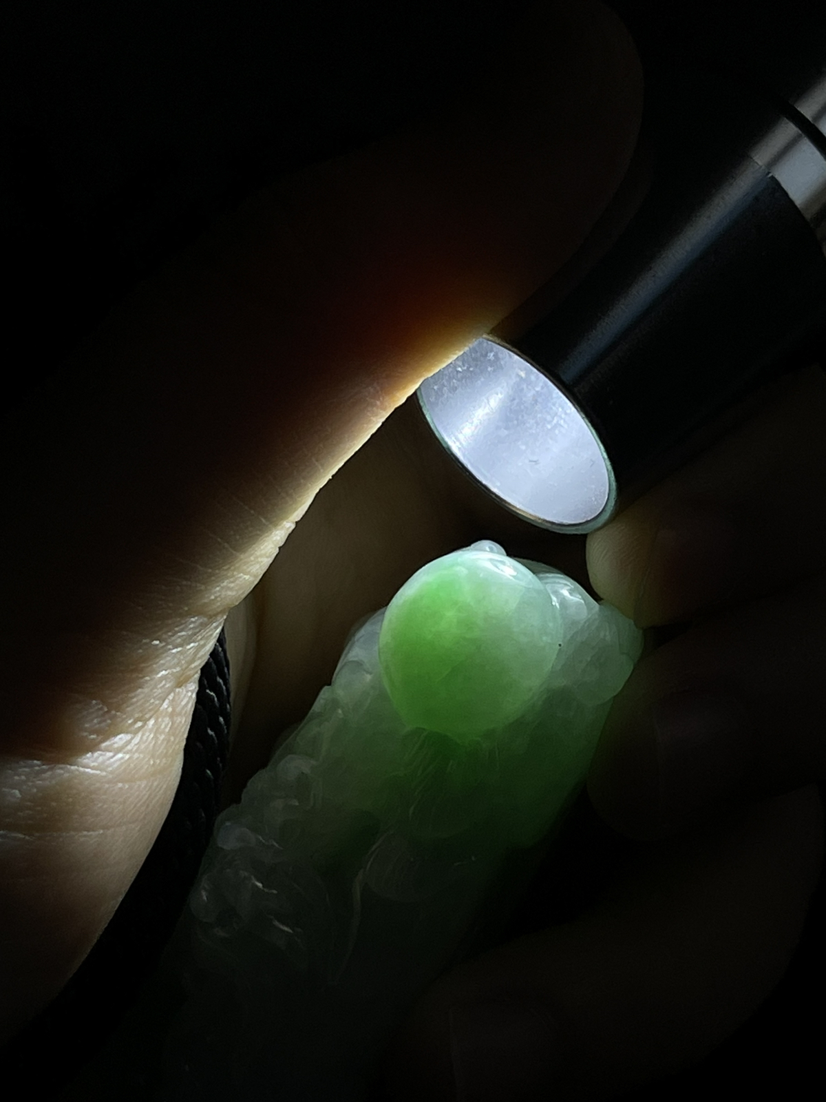 翡翠糯化种飘绿吊坠