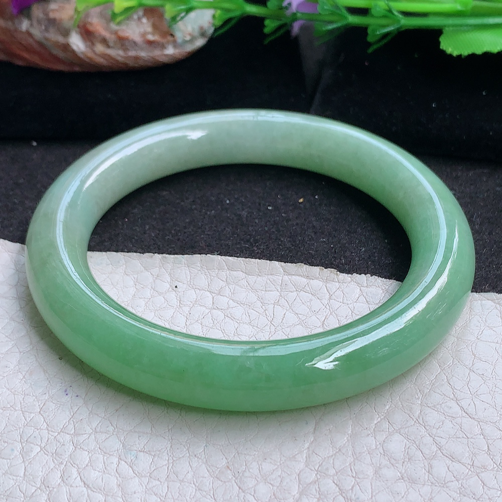 yh实拍56.5*11*10.5招财美人镯 缅甸翡翠a货玉手镯 半山半水圆条玉手环