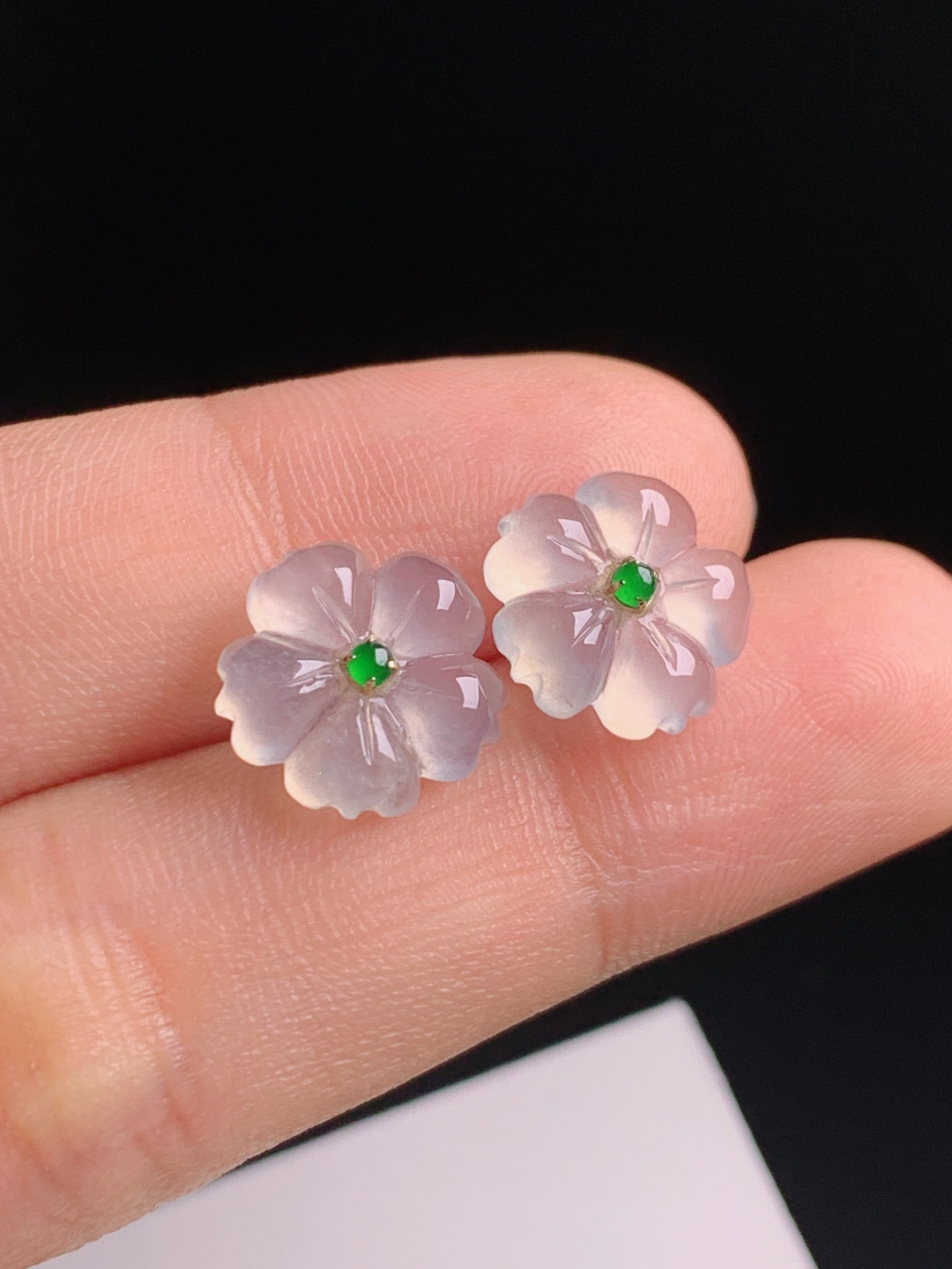 ️ 冰种花朵耳钉，冰透起光花瓣饱满，配阳绿蛋面清新雅致 0806