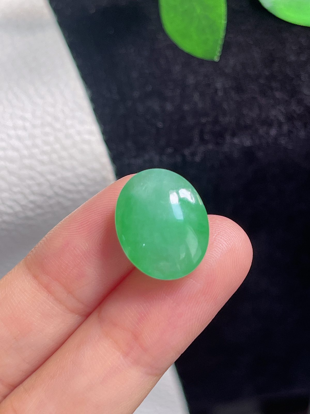 翡翠冰糯种浅绿色戒面
