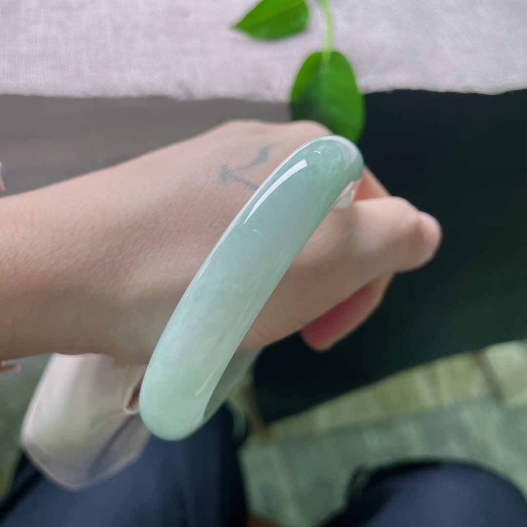 56.5/12.2/8.2，淡绿底正圈，水头好，种老，干净清爽，小清新，减龄，内纹，ss54578a
