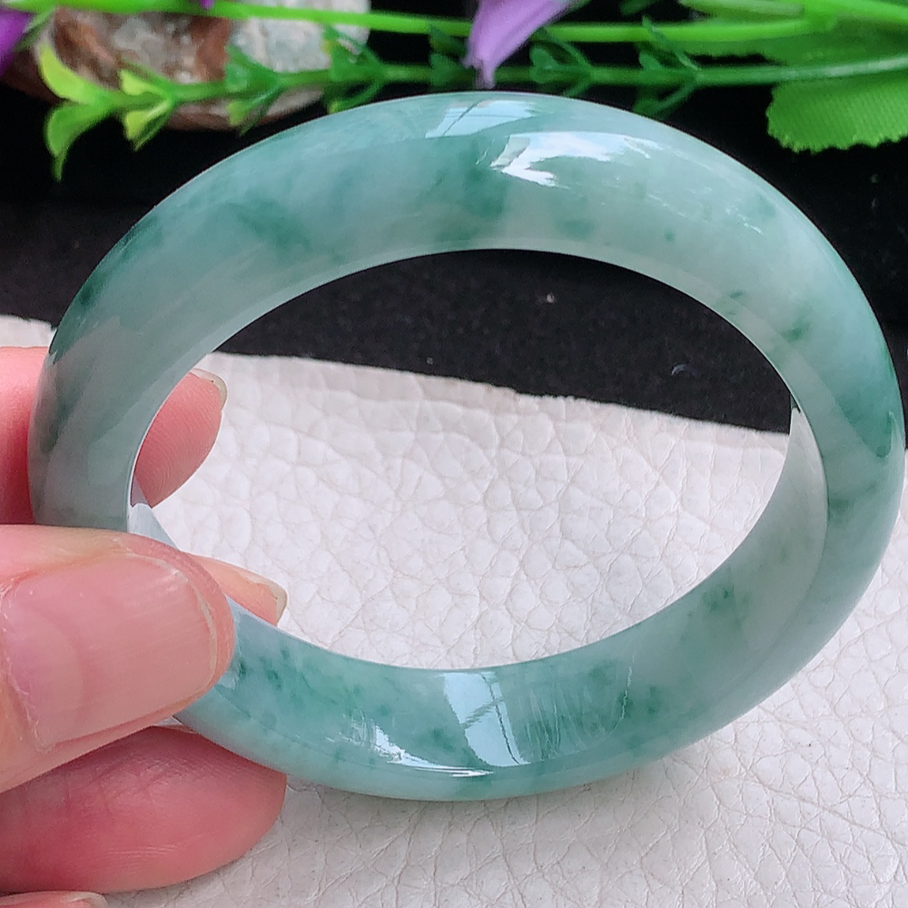 xh实拍56.6*50*12.3*7.5贵妃镯 缅甸翡翠a货玉手镯 飘花胶感蛋形玉手环