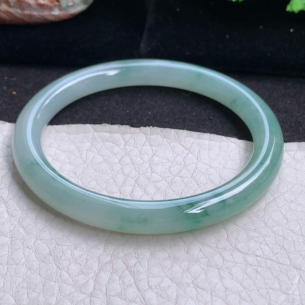 n小圈口52.3*7美人镯 缅甸翡翠a货玉手镯 冰飘花胶感清秀圆条玉手环
