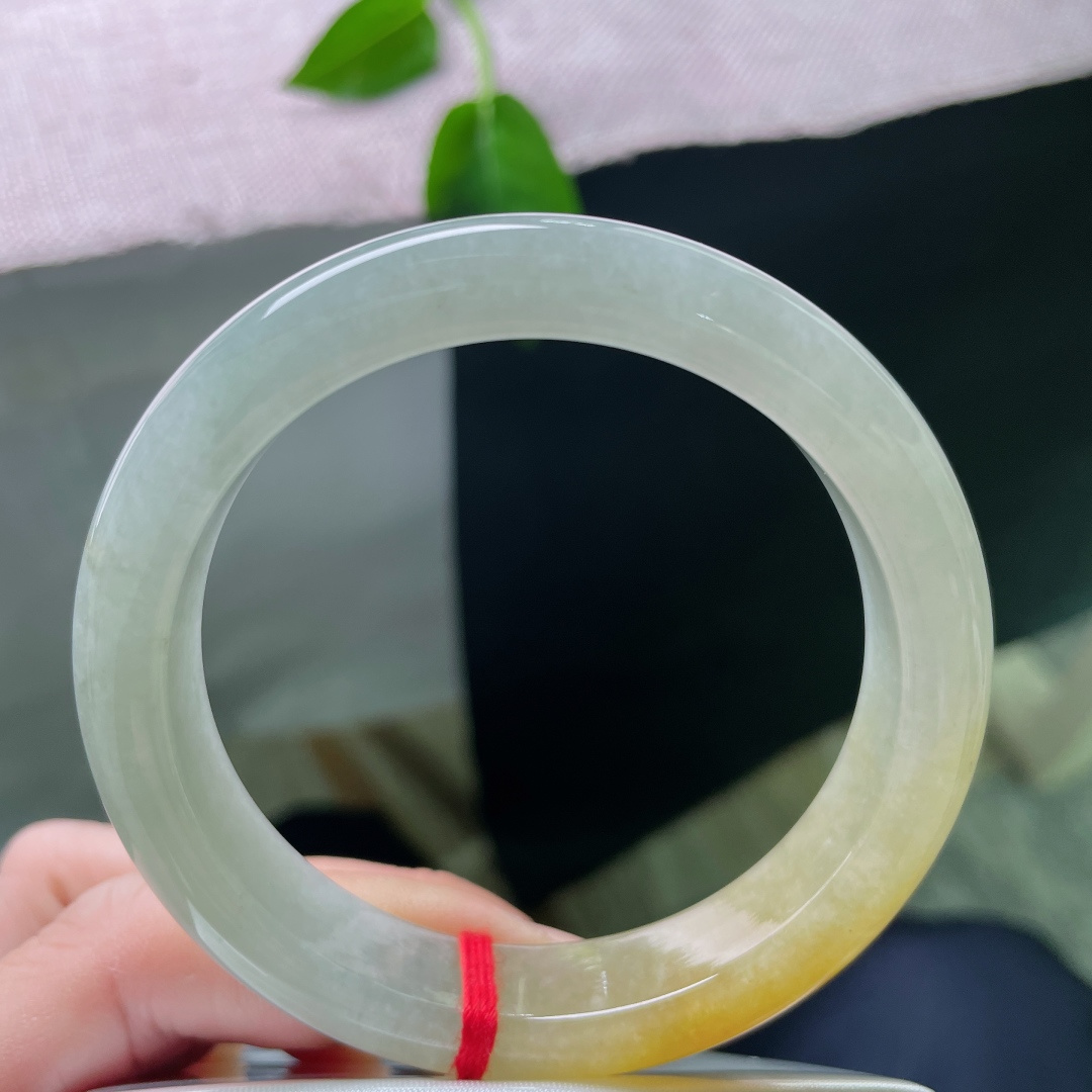 57/12.4/8.6黄翡正圈，日落归山海，山海藏深意。种老，水头好，晶体纹，ss54617a