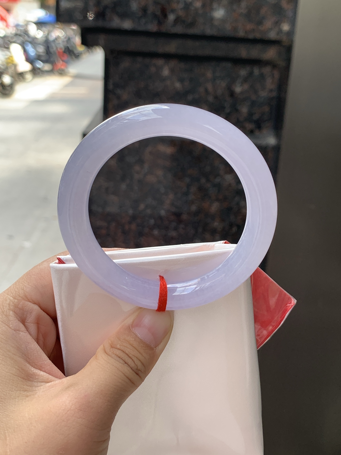 冰紫圆条 54.7-10.5-10 0611-N970 打灯棉线，底妆冰润细腻，种水很好，渐变冰紫底色很均匀，小仙女镯一枚