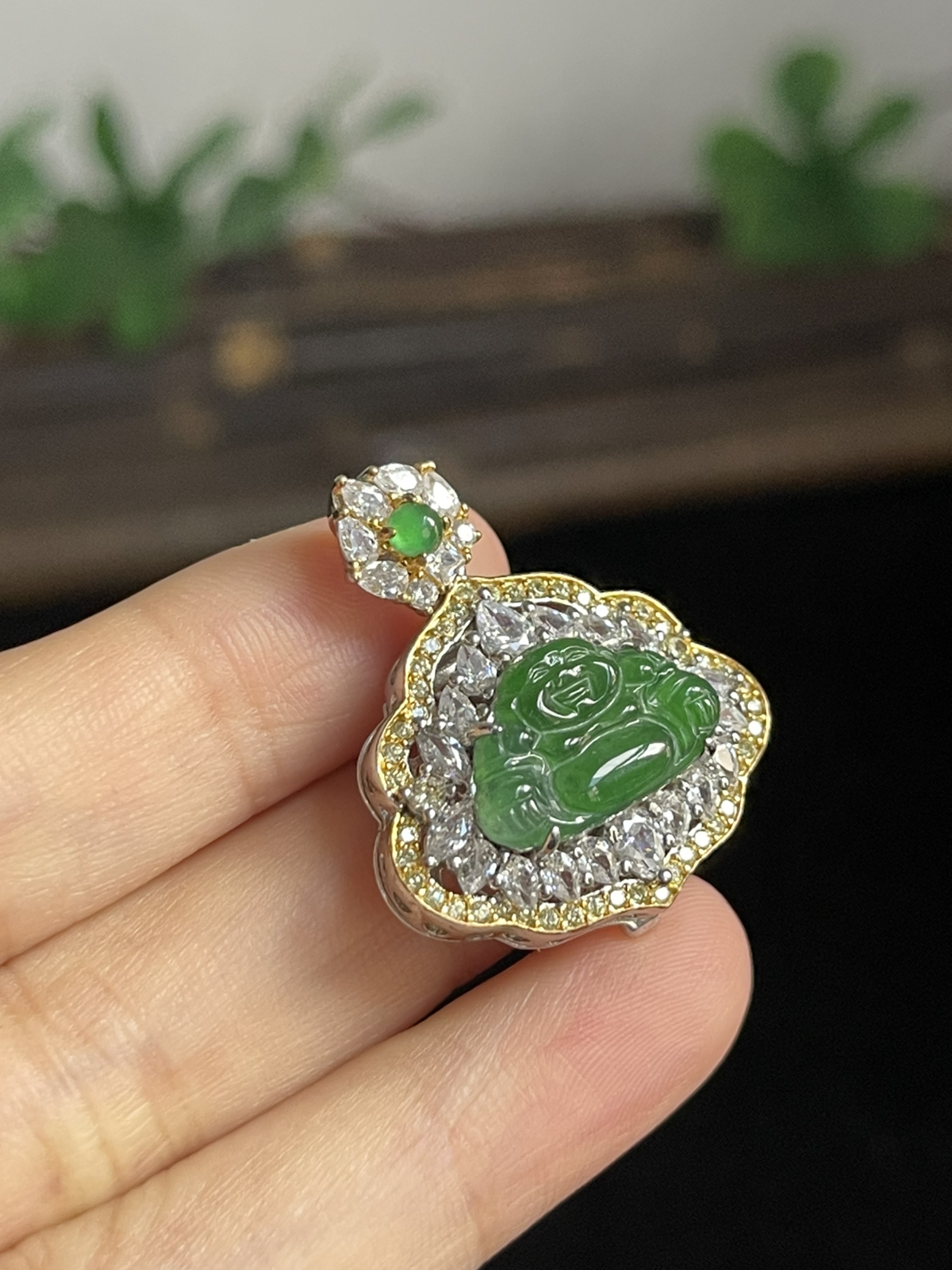 翡翠佛，印记：S925,；所检仅为主石部分