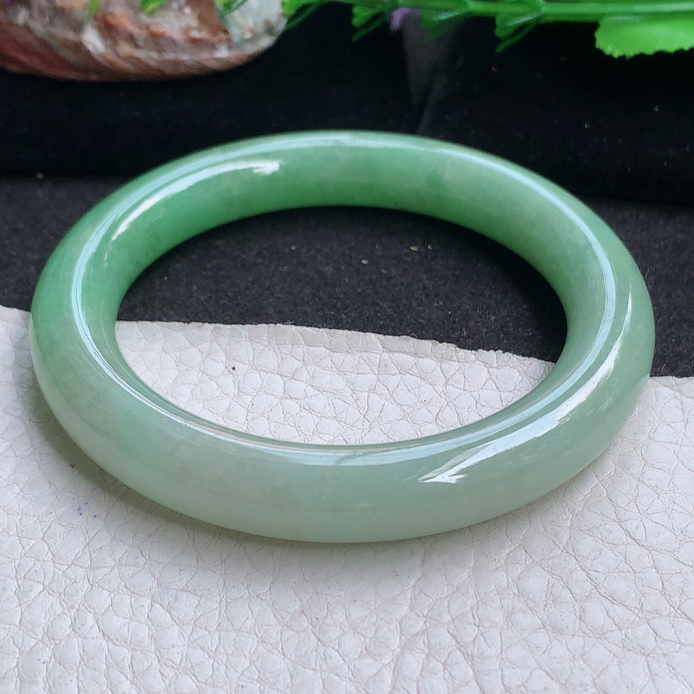 yh实拍56.5*11*10.5招财美人镯 缅甸翡翠a货玉手镯 半山半水圆条玉手环