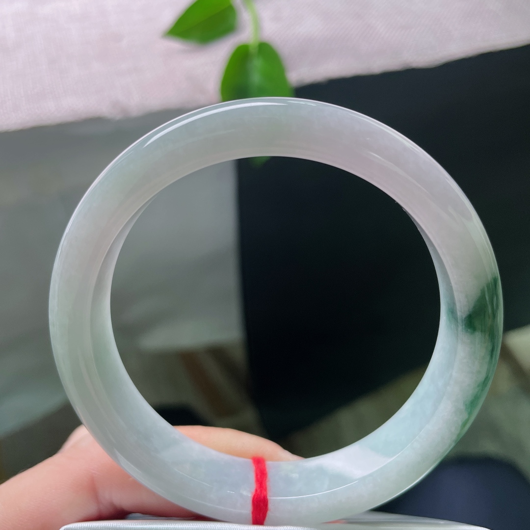 57.3/12.1/7.6，飘花正圈，水头好，种老水足，简约不简单，落落大方，无裂，ss54608a