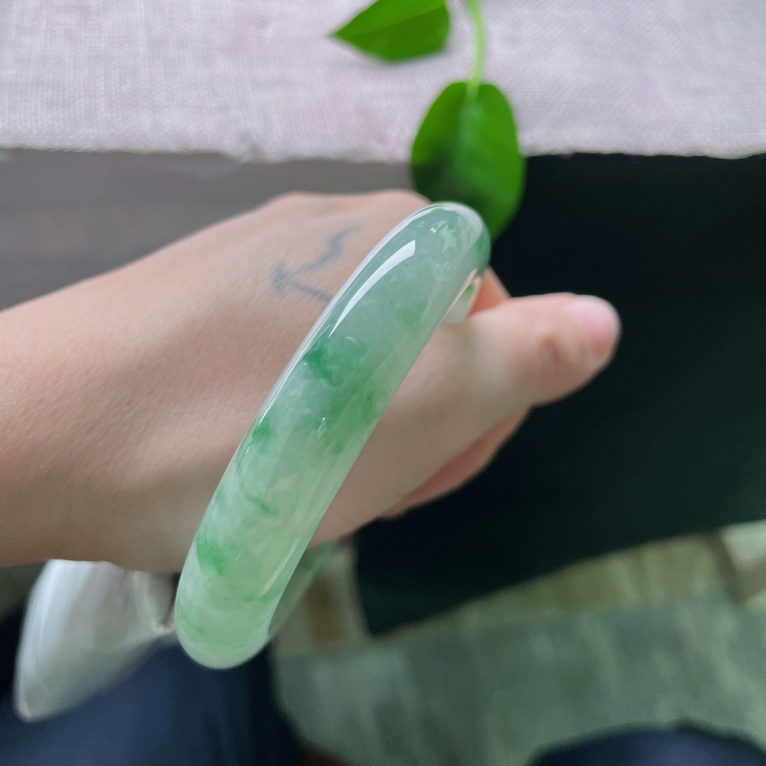 飘花正圈，水头好，种老，花影摇曳，海草一般，灵动飘逸，有棉线，ss50189a
